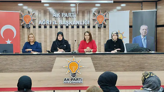 AK Parti Kadın Kolları çalışmalarını değerlendirdi