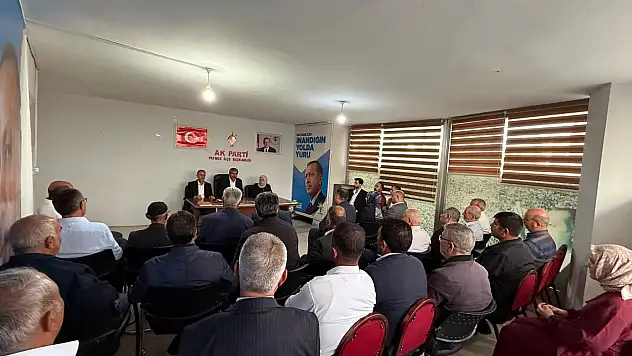 AK Parti Patnos'ta haftalık toplantı yapıldı