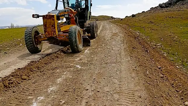 Akçevre köy yolunda ulaşım standardı yükseltildi