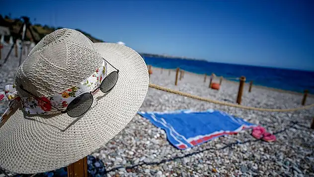 Akdi Tatil Nedir?