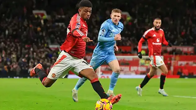Altay Bayındır ilk 11'de mi? Nottingham Forest - Manchester United maçı hangi kanalda?