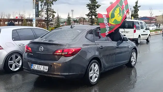 Amedspor sevinci Ağrı'yı bayram yerine çevirdi