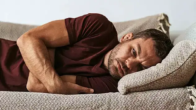 Andropoz sessiz ilerliyor: erkeklerde hormonal değişimlere dikkat