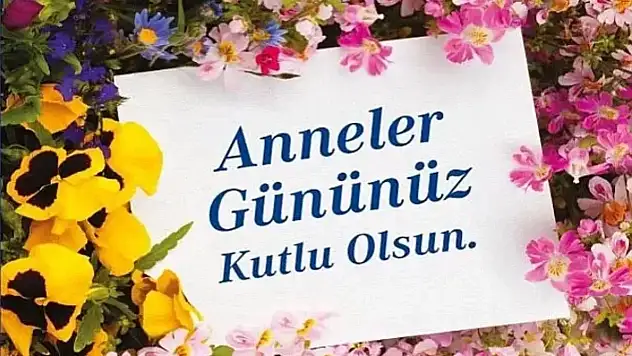 Anneye, kayınvalideye, ablaya en duygusal, resimli ve anlamlı sözler: Anneler günü kutlu olsun mesajları 2025!