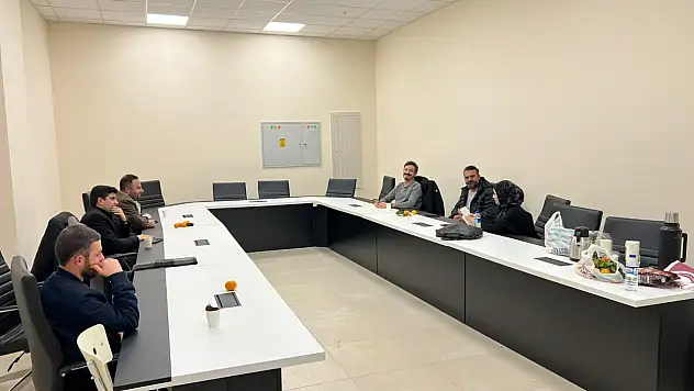 Arap Dili ve Kültürü Kulübü'nden Anlamlı Kitap Tahlili