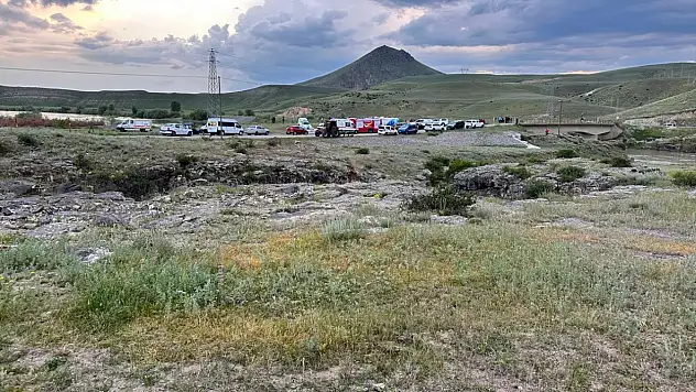 Aras Nehri'nde kaybolan çobanın cansız bedenine 6 gün sonra ulaşıldı