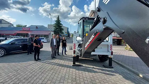 Arpaçay Belediyesi'ne Modern Bir İş Makinesi Kazandırıldı