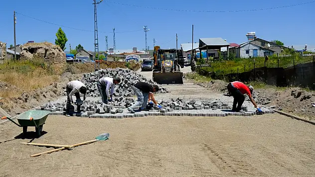 Aşkale Köyü'nün yolları modern altyapıya kavuştu