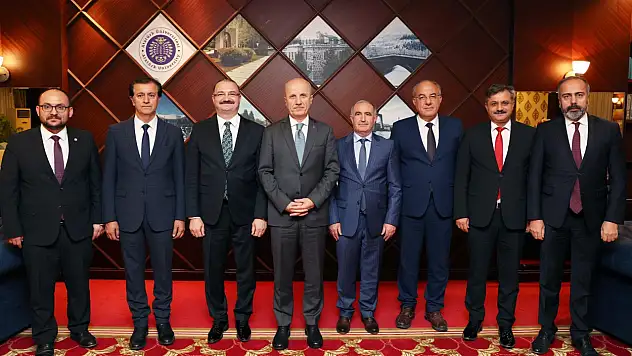 Atatürk Üniversitesi'nde 2025-2026 Akademik Yılı Coşkuyla Başladı