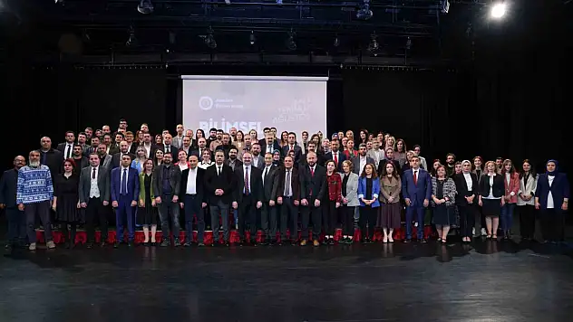 Atatürk Üniversitesi'nde Bilimsel Teşvik Töreni ile Akademisyenler Ödüllendirildi