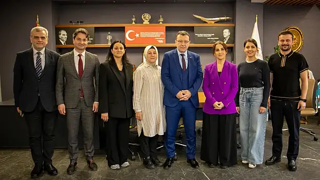 Atatürk Üniversitesi'nde otizm farkındalığına duyarlı yaklaşım