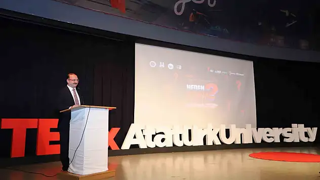 Atatürk Üniversitesi'nde TEDx etkinliği: Genç girişimciler için ilham verici anlar yaşandı