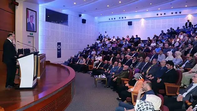Atatürk Üniversitesi'nde Türkiye Yüzyılı ve Yükseköğretim Etkinliği Gerçekleştirildi