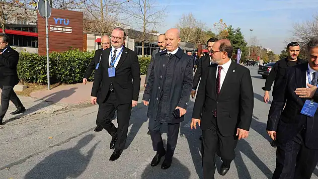 Atatürk Üniversitesi, YÖK araştırma sıralamasında 16. sıraya yükseldi, başarıda ekip ruhu vurgusu yapıldı