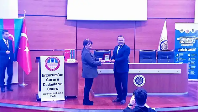 Azerbaycan Türklerinin Erzurum'a yardımları gözleri yaşarttı
