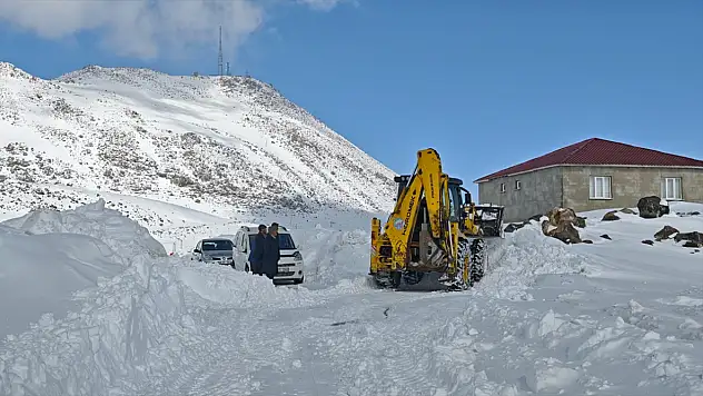 Bahar geldi ama Bitlis'te kış bitmedi