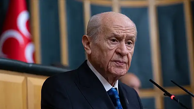 Bahçeli'den Türk bayrağına saldırıya sert mesaj