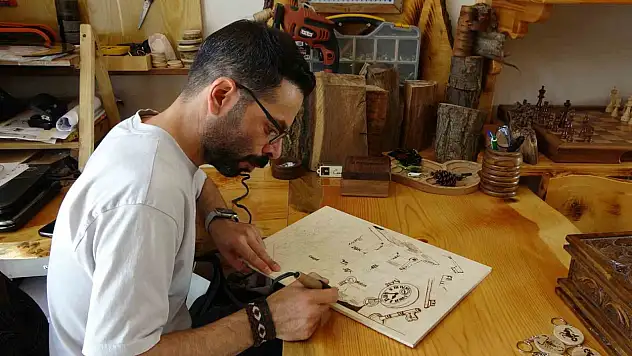 Bahçesaray'ın ceviz ağaçları sanat eserine dönüşüyor
