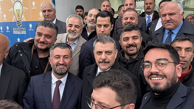 Bakan Çiftçi'den AK Parti Ağrı İl Başkanlığı'na ziyaret