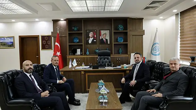 Bakan Yardımcısı Dr. Enes Eminoğlu Bitlis Eren Üniversitesi'ni Ziyaret Etti