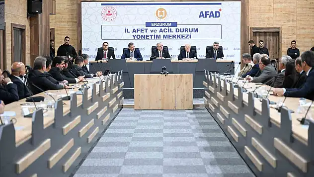 Bakımevleri yemek artıklarıyla mamalarını üretmeli, sahipsiz hayvanlar için önlemler şart!