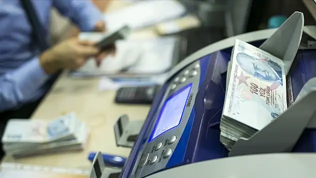 Bankacılık sektöründe krediler yükseldi, KKM küçüldü