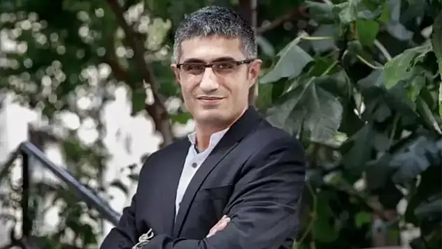 Barış Pehlivan neden hapis cezası aldı? Gazeteci Barış Pehlivan kaç yıl hapis cezası aldı? (SON DAKİKA) Barış Pehlivan kimdir, kaç yaşında, nereli? Gazeteci Barış Pehlivan neden gündemde?