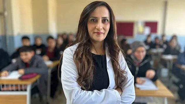 Başarı Hikayesi: Vanlı Öğretmen Saniye Kurt, Koreceyi C1 Seviyesine Taşıdı