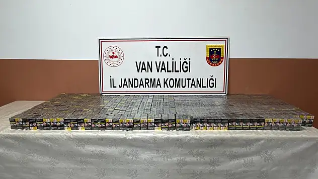 Başkale'de jandarmadan kaçak sigara operasyonu: 1540 paket ele geçirildi