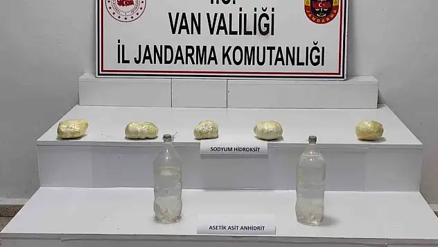Başkale'de Jandarmadan Uyuşturucu Operasyonu: 7 Kilo Kimyasal Ele Geçirildi