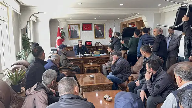 Başkan Budak personelle bayramlaştı