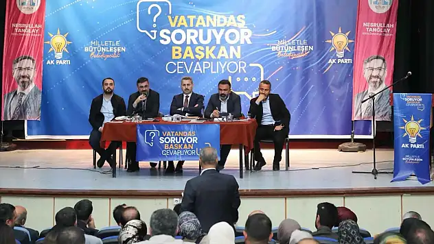 Başkan Tanğlay, Bitlis'te Vatandaşlarla Buluşarak Soruları Yanıtladı!