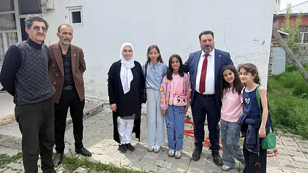 Başkan Ülgay, Buzhane Mahallesi'nde vatandaşlarla bayramlaştı