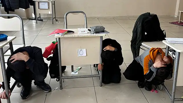 Baskil'de deprem tatbikatı gerçekleştirildi