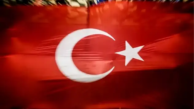 Bayrak sınır kapısının diğer tarafına asılır mı? Sınır kapılarına Türk Bayrağı asılır mı?