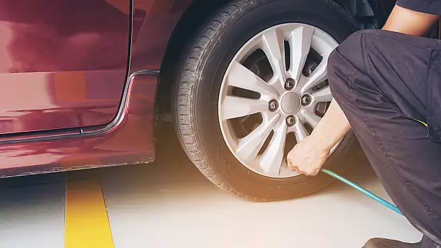 Bayram yolculuğuna lastiğinizi kontrol etmeden yola çıkmayın!