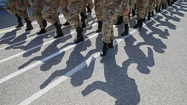 Bedelli askerlik yapacaklar için kritik açıklama
