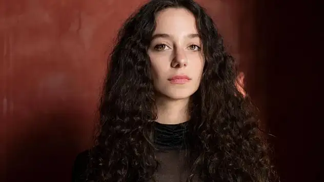 Berna Instagram hesabı hangisi? Enfes bir Akşam dizisi Berna kimdir?