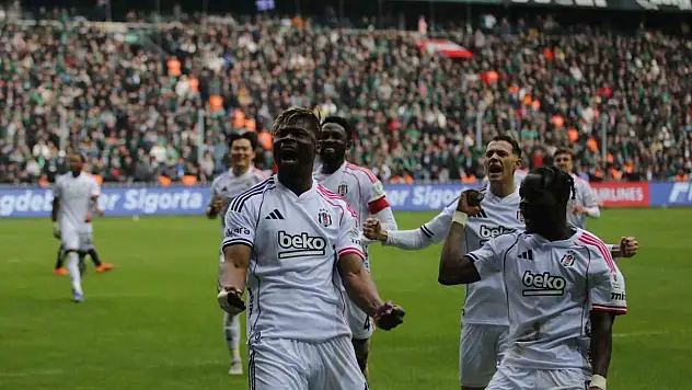 Beşiktaş ikinci yarıda fişi çekti!
