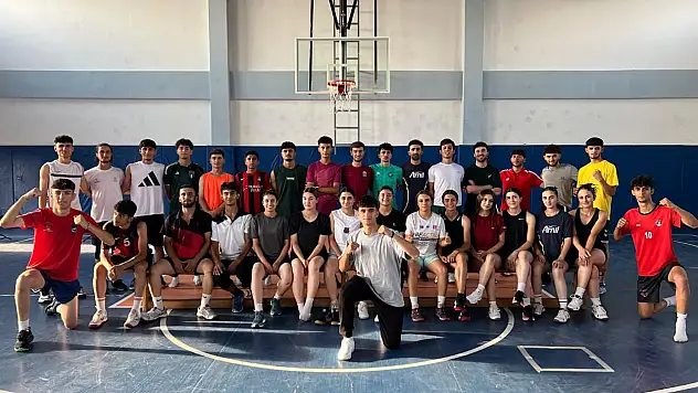 BESYO Kurslarında Büyük Başarı: 40 Genç Üniversiteli
