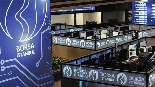 Bilişim artıda, turizm sallanıyor: Borsa güne düşüşle başladı