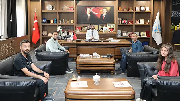 Bitlis Belediyesi '1000 Kitap 1000 Okur' Projesinde 1000. Okura Ulaştı
