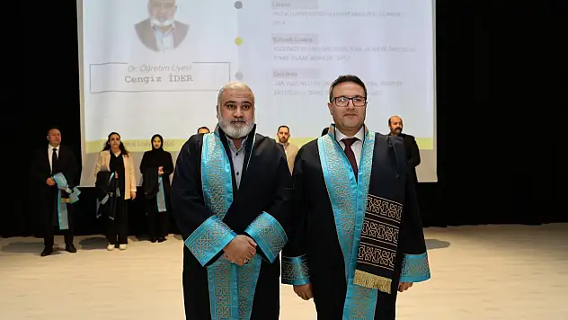 Bitlis Eren Üniversitesi'nde Akademik Biniş Töreni Düzenlendi