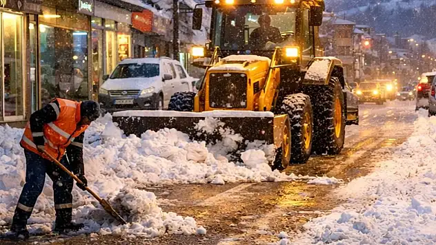 Bitlis Güroymak'ta Çarşı Merkezinde Kar Temizleme Çalışmaları Yapılacak