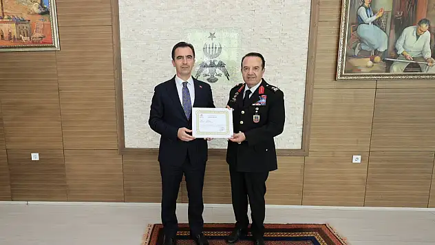 Bitlis İl Jandarma Komutanı Tümgeneral Zafer Tombul'dan Veda Ziyareti