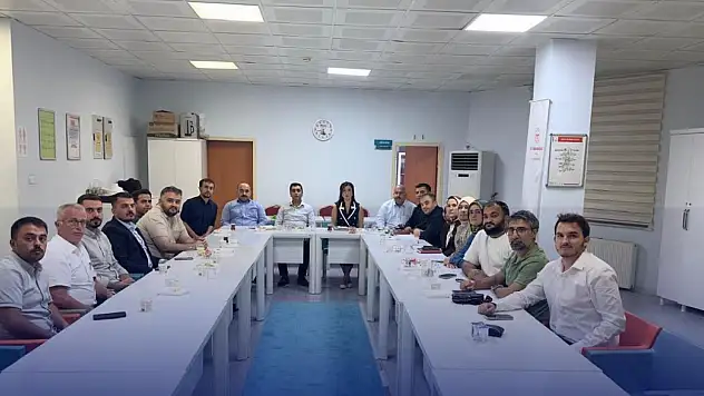 Bitlis İl Sağlık Müdürlüğü, sağlık hizmetlerini değerlendirmek için toplandı