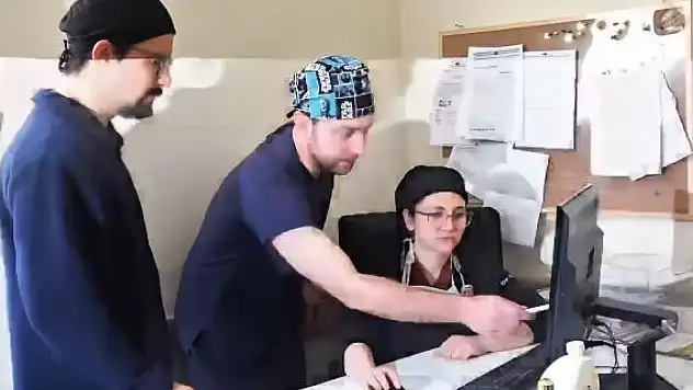 Bitlis Tatvan Devlet Hastanesi'nde Bir İlk: Skolyoz Ameliyatı Başarıyla Gerçekleştirildi