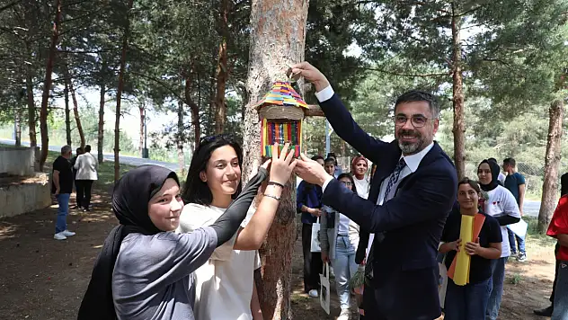 Bitlis'te Atık Plastik Bidonlardan Kuş Yuvaları Yapılacak
