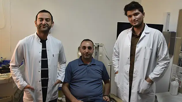 Bitlis'te bir ilk: Gözyaşı kanalındaki tıkanıklık burundan girilerek tedavi edildi