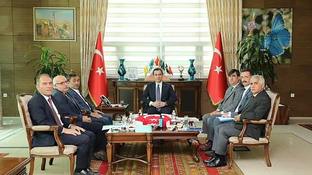 Bitlis'te DAP ile Gelecek Projeleri ve Yatırım Fırsatları Görüşüldü